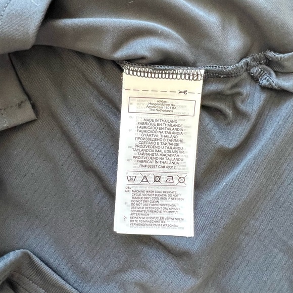 Adidas tank top women size XS - Picture 7 of 7